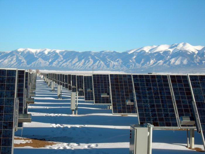 solar-panel-array-1591359_1280